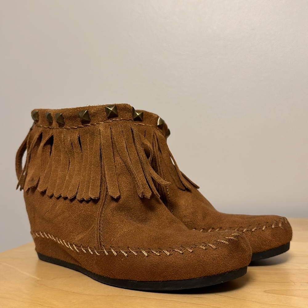 Mossimo Faux Suede Studded Fringe Wedge Fall Ankle Boots - Size 7